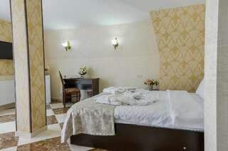 Отель MariaLuis Hotel Тбилиси Люкс с видом на город-18